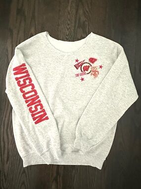 University of Wisconsin Custom Patchwork Crewneck Sweatshirt Size Large